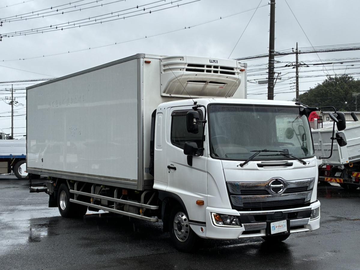 中古冷凍バン 日野 