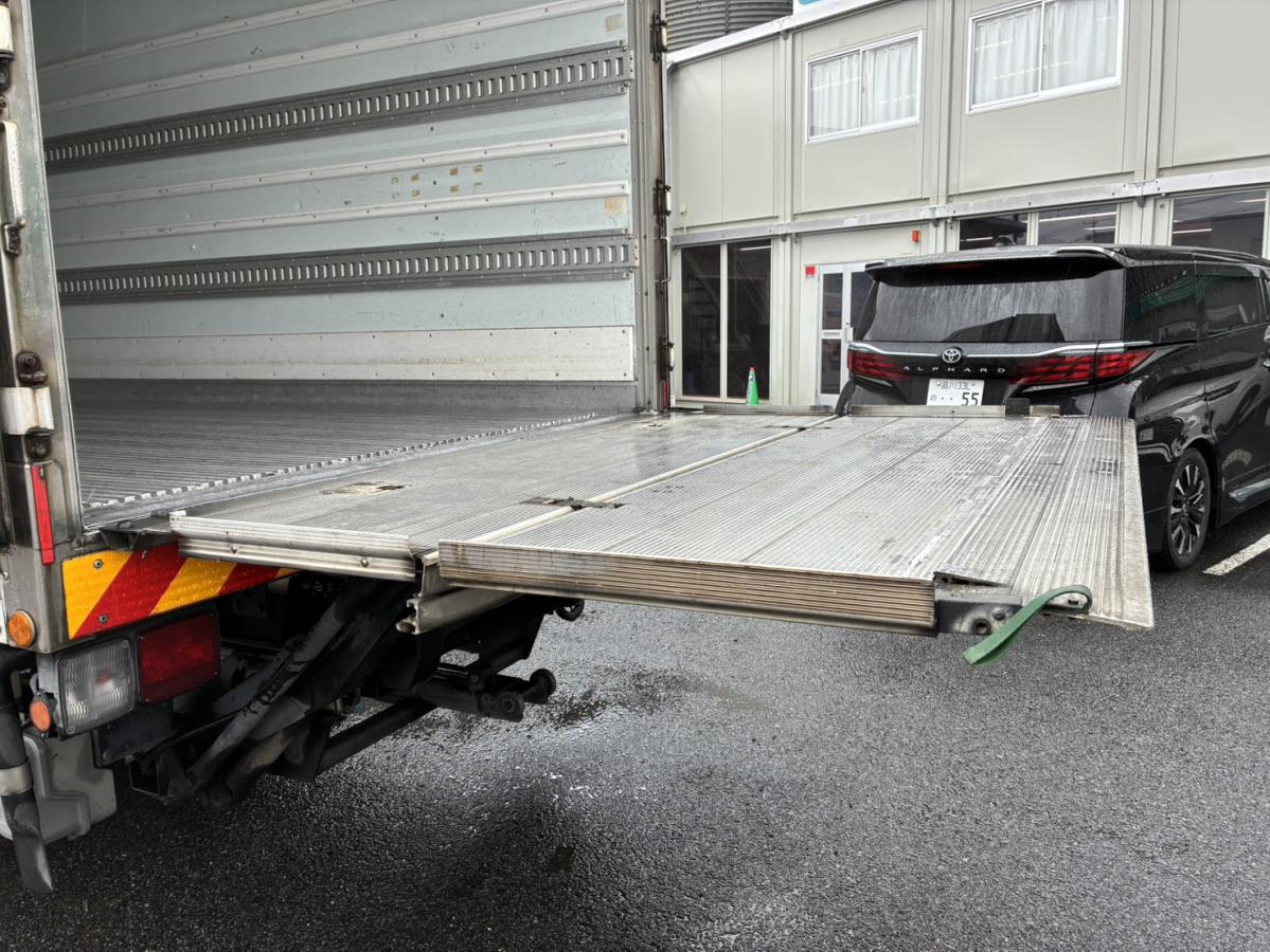 中古冷凍バン 日野 