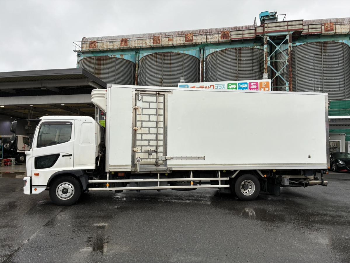 中古冷凍バン 日野 