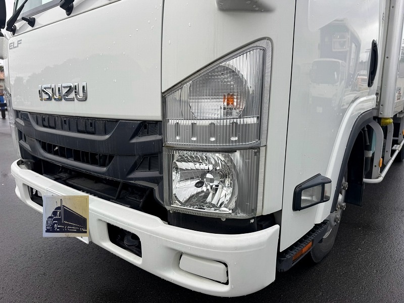 中古冷凍バン いすゞ エルフ