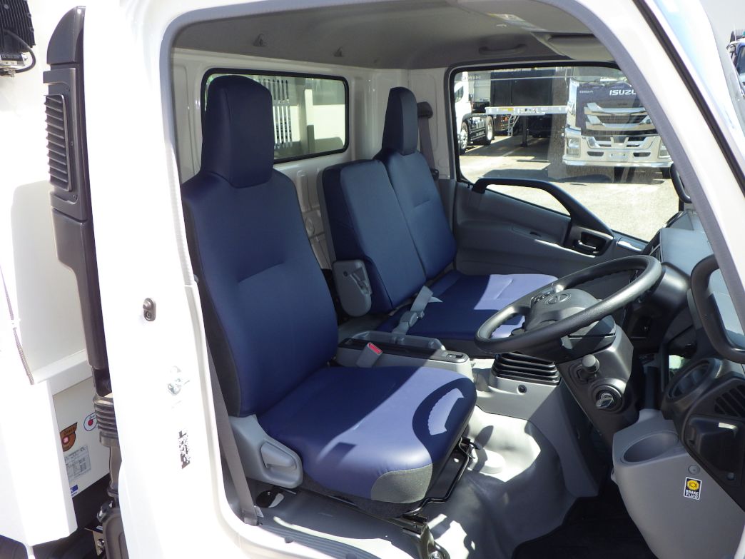 中古ダンプ 日野 デュトロ /未使用 セーフティダンプ 3.7t ワイド 新