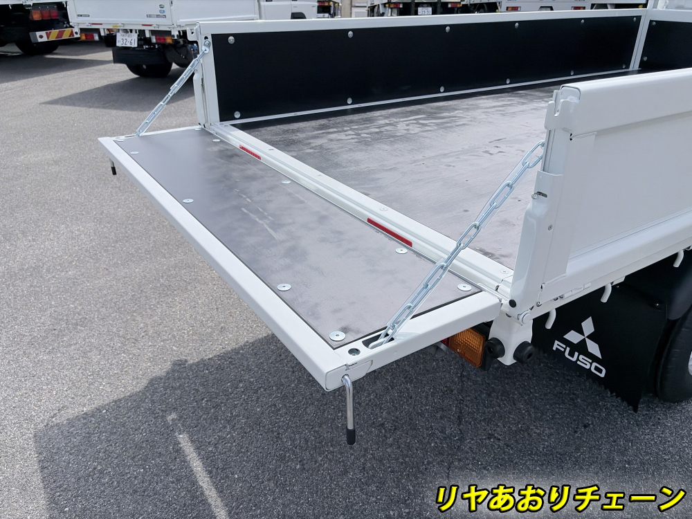 中古平ボディ 三菱ふそう キャンター /カスタム 2t積載 4ナンバー 3.1