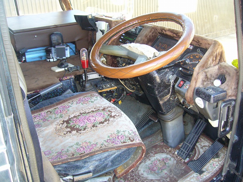 中古ダンプ 日野 スーパードルフィン