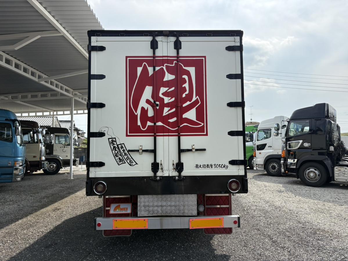 中古冷凍バン 三菱ふそう ファイター