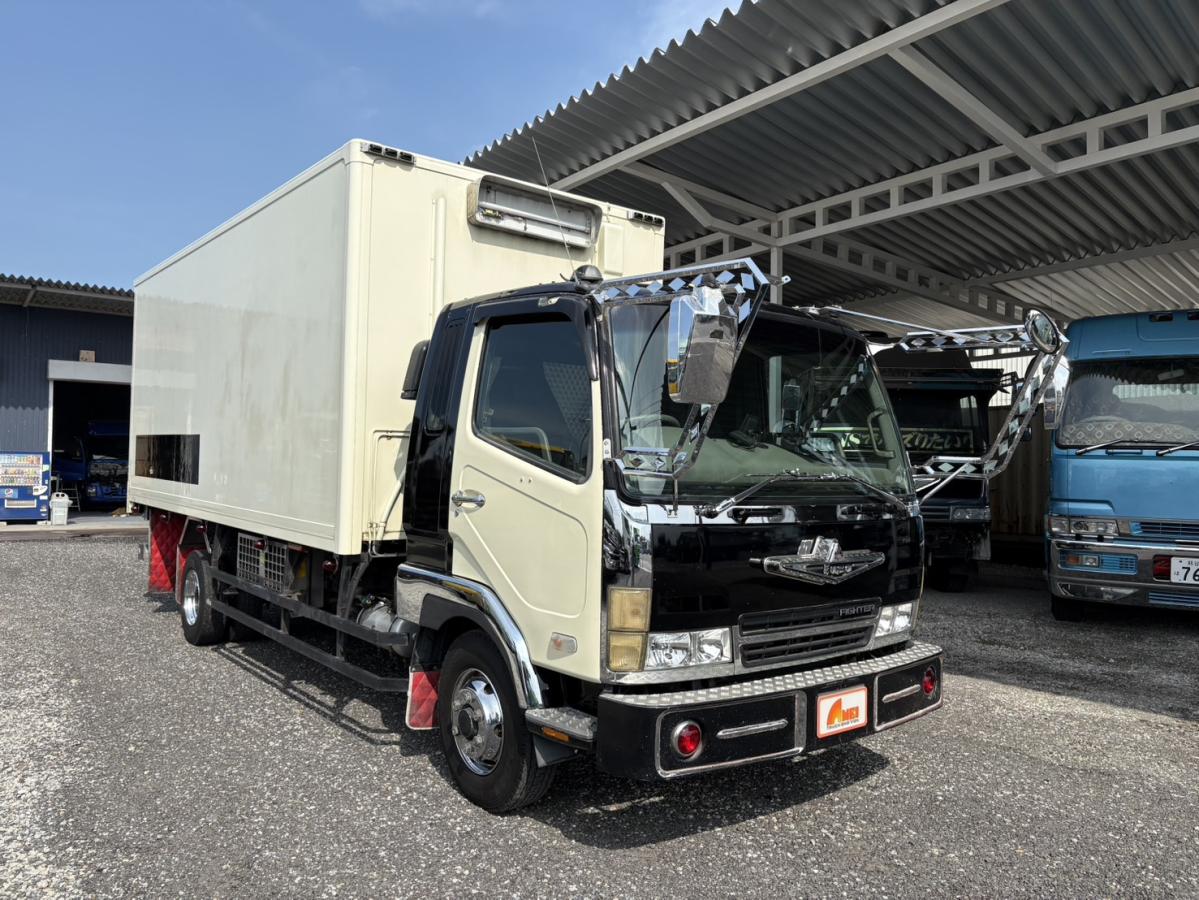 中古冷凍バン 三菱ふそう ファイター