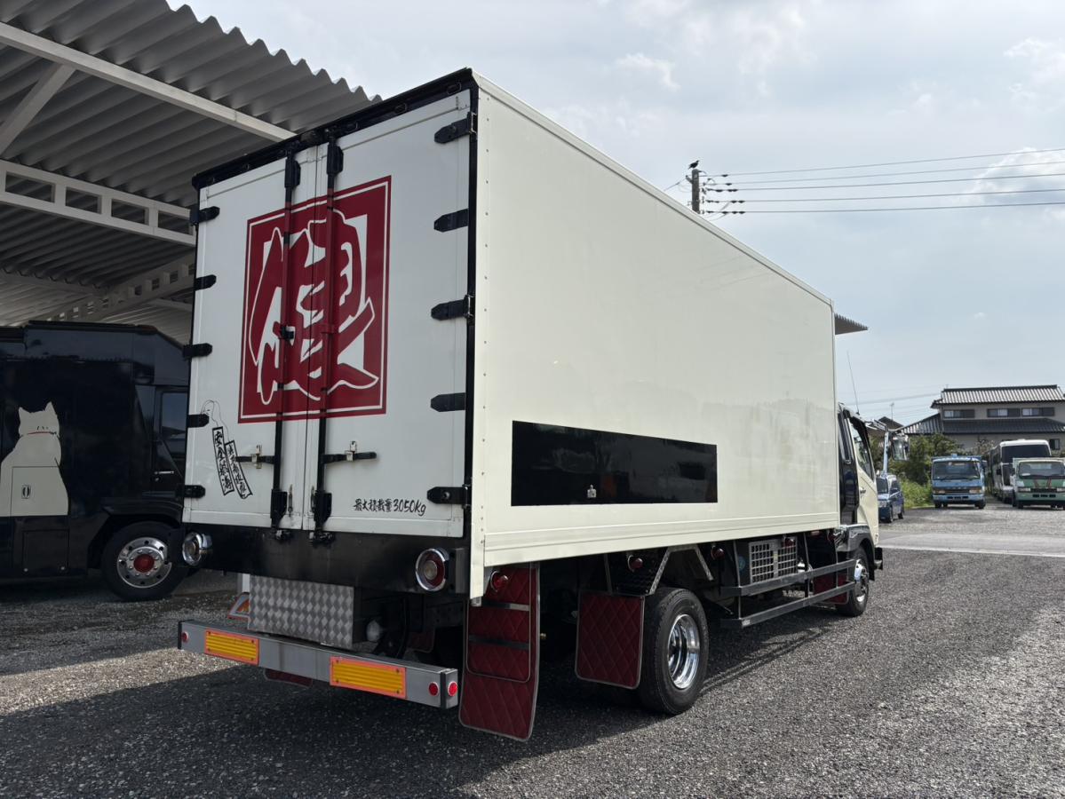 中古冷凍バン 三菱ふそう ファイター