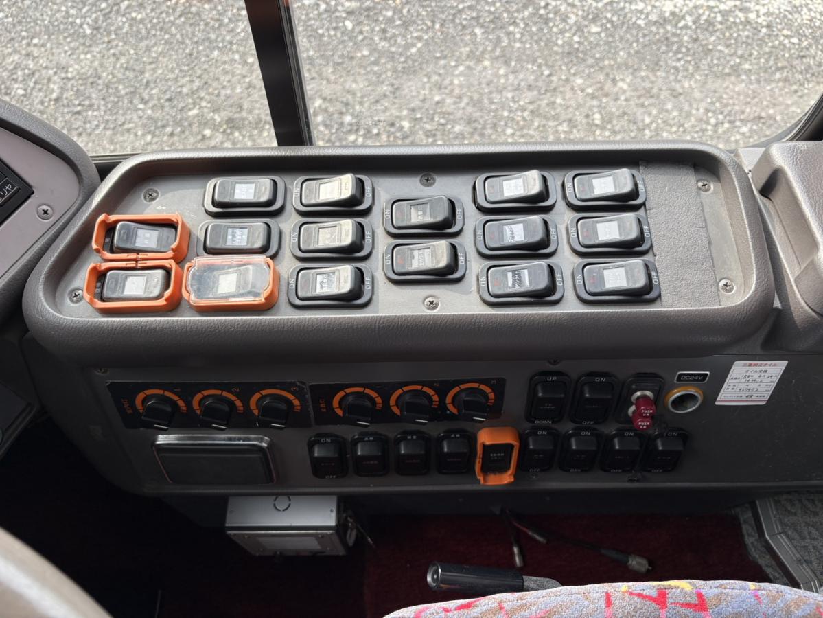 中古バス 三菱ふそう エアロクイーン