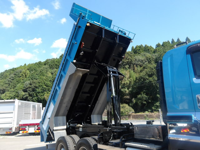 中古ダンプ いすゞ ギガ